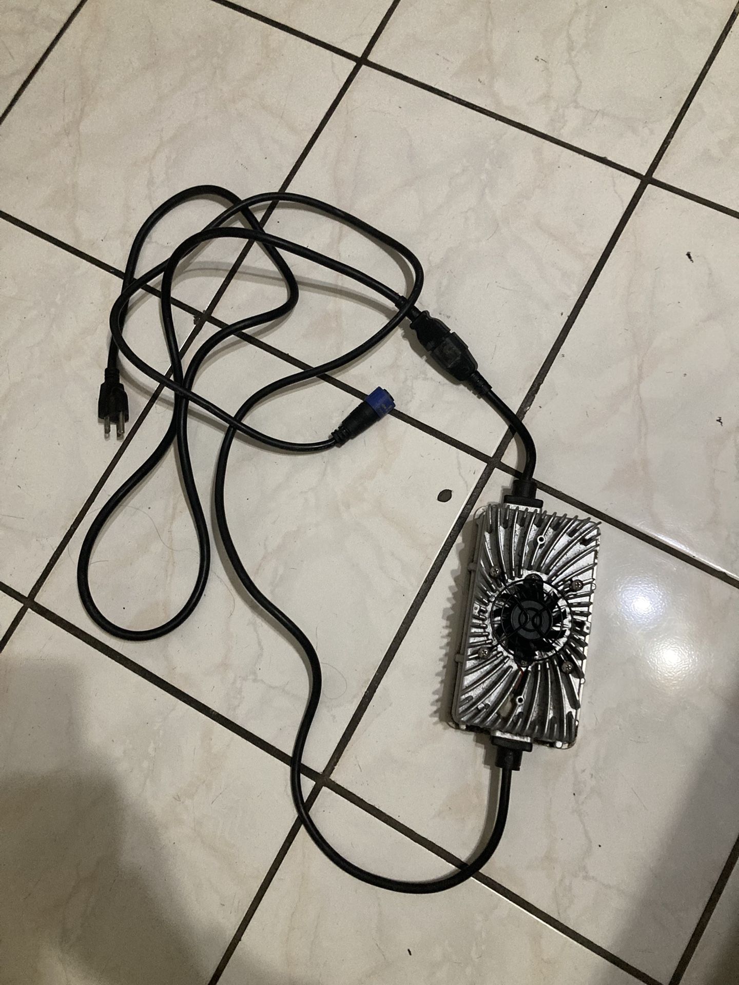 Talaria xxx Charger