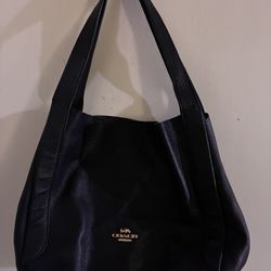 Coach Hadley Hobo Bag
