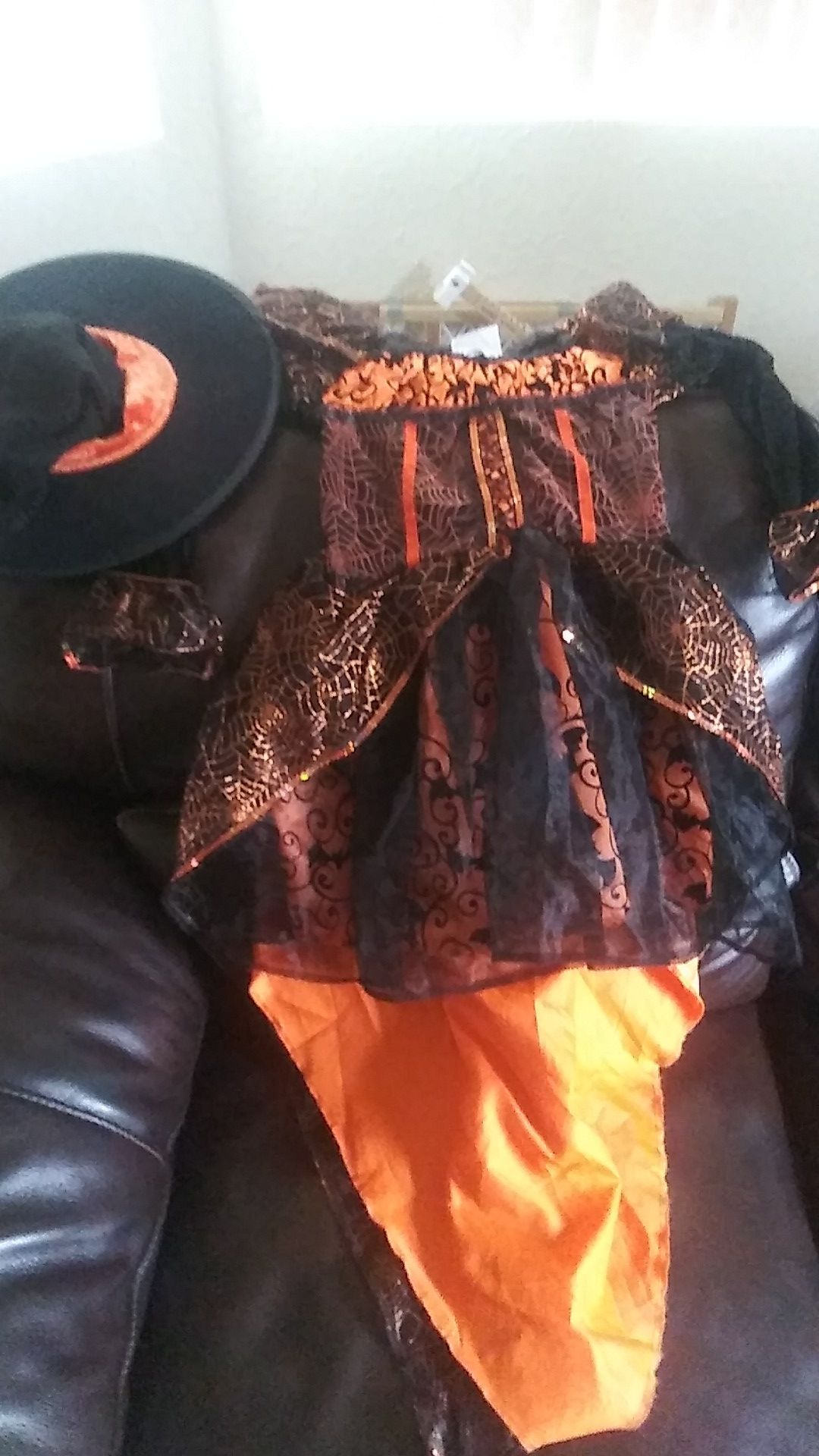 Witch costume size 7-8 child