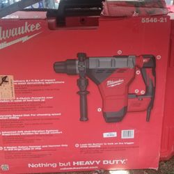 Milwaukee Rotary Hammer New 10.5 Amp Cord 