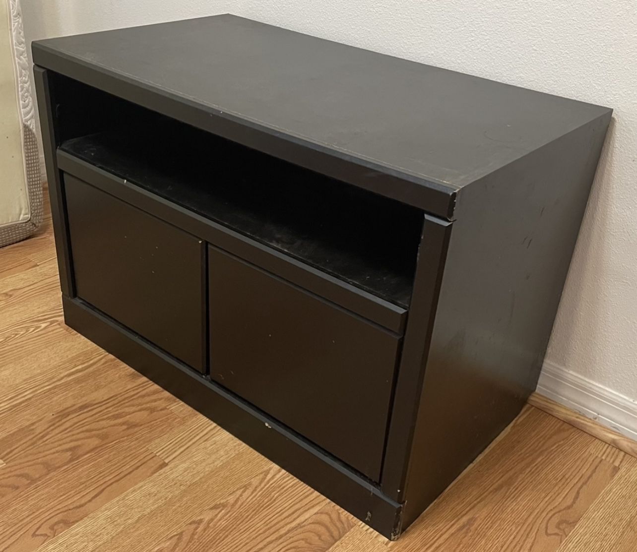 Entertainment Center TV Stand Table With Storage