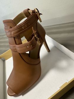 MK NEW Heels