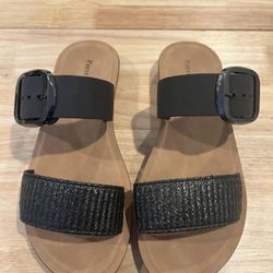 Sandal