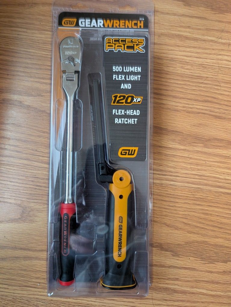 Gearwrench Work Light And Ratchet Set