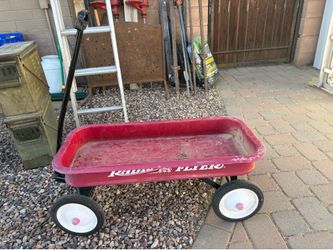 Metal Radio Flyer wagon