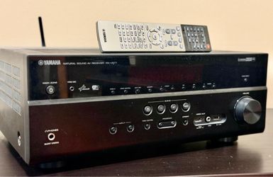Yamaha RX-V677 7.2 Channel AV Receiver — Excellent Condition