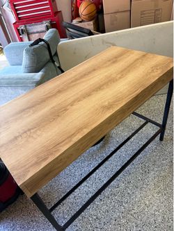 Loring Desk with drawers
