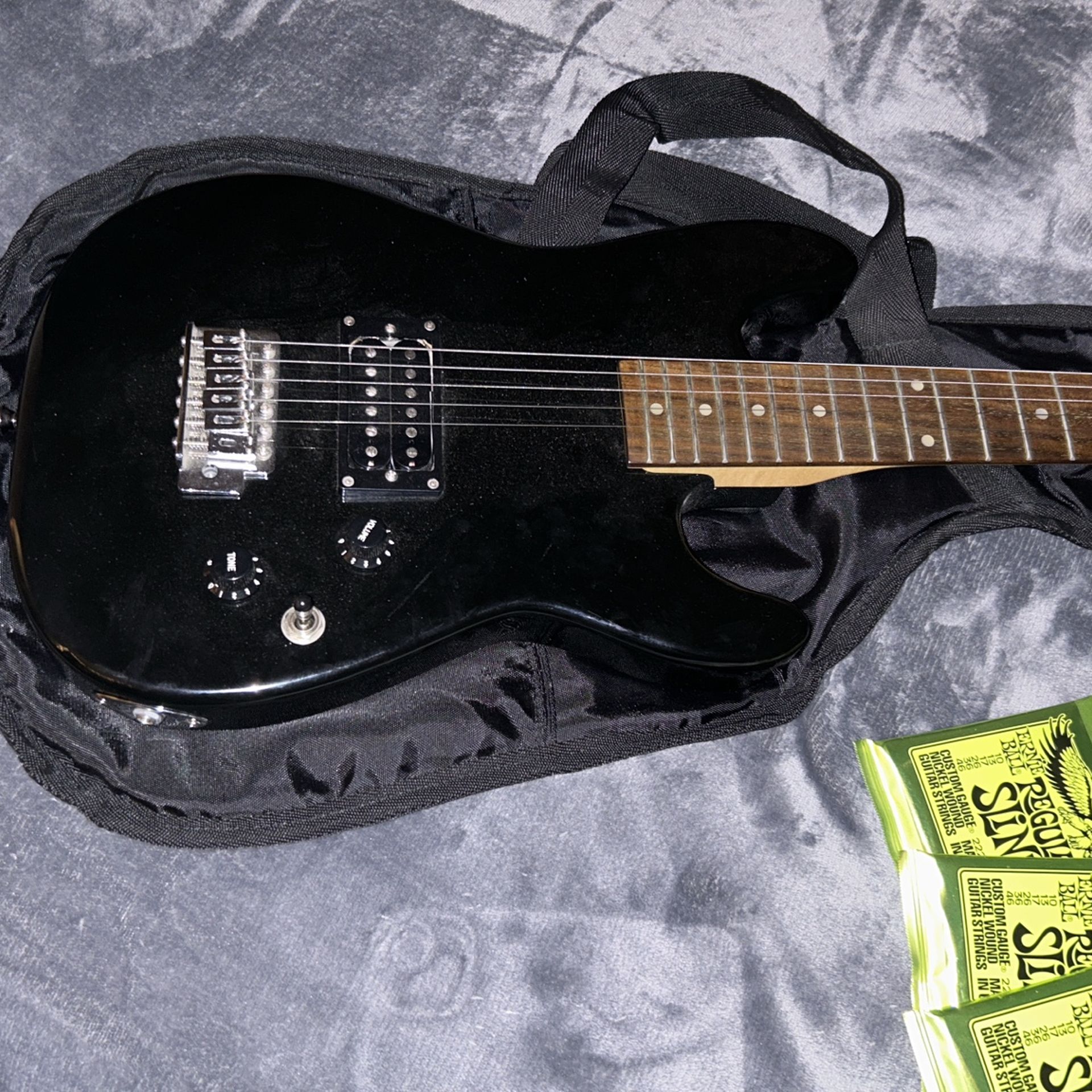 Rok Axe Electric Guitar W/ Amp And Accessories 