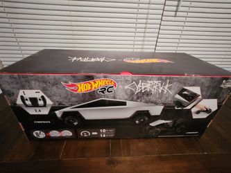 Hot Wheels RC 1:10 Scale Tesla Cybertruck & Cyberquad Set