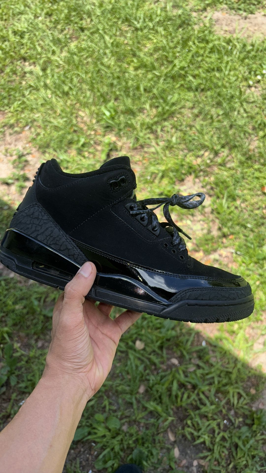 Jordan Retro 3 Black Cat Size 8.5 Used (9/10)