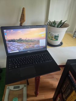 Dell Laptop Latitude 3580