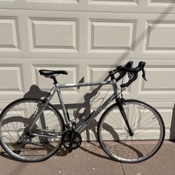 2016 Motobecane Grand Récord Road Bike