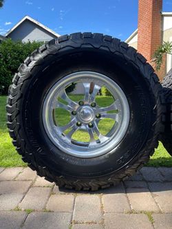 6 Lug Nut Rims & TIRES/ Rines & LLANTAS De 6 birlos (6x5.5) Size: 17”Aluminum