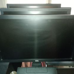 3 - 24" BenQ LCD Monitors Full Hd 