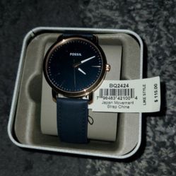 NEW NEVER WORN FOSSIL WATCH
