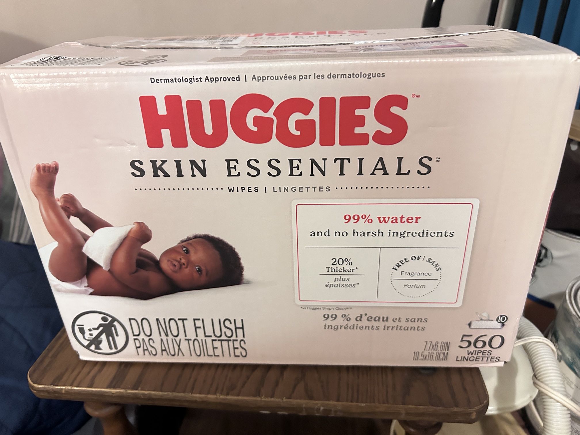 Huggies Skin Essentials Wipes 560. Count