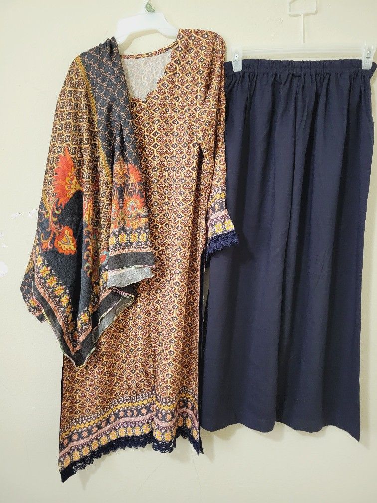 Shalwar Kameez/Pakistani Clothes 