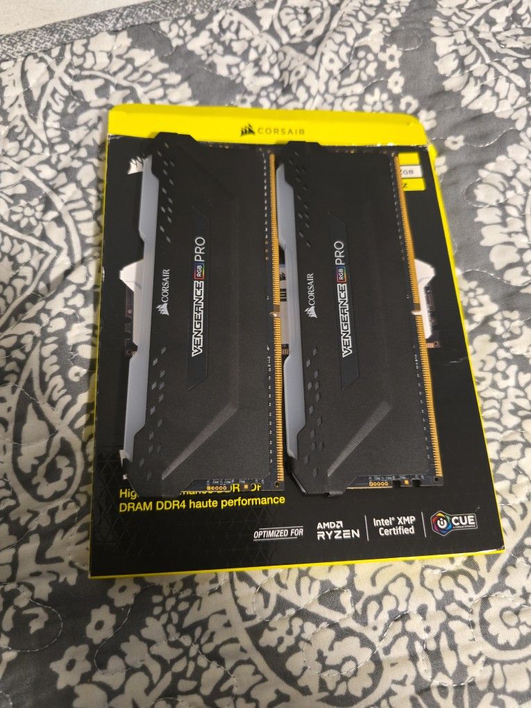 2x8gb Corsair vengeance pro 3600mhz C16