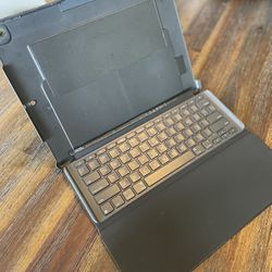 Logitech Slim Combo (case & keyboard)