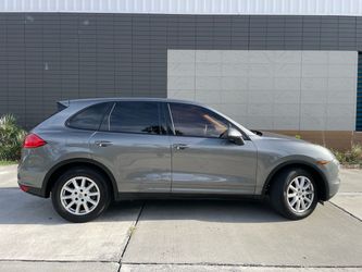 Porsche Cayenne SUV