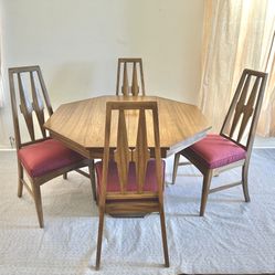 Mid Century Modern Table Chairs 