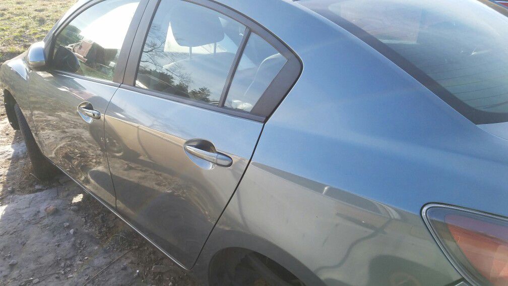 2012 MAZDA 3 FOR PARTS