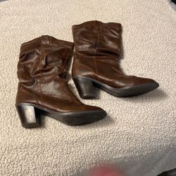 Boots Size 10