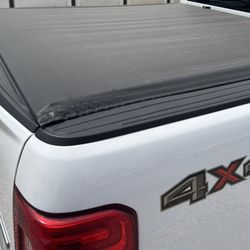 Truck Bed Cover 
