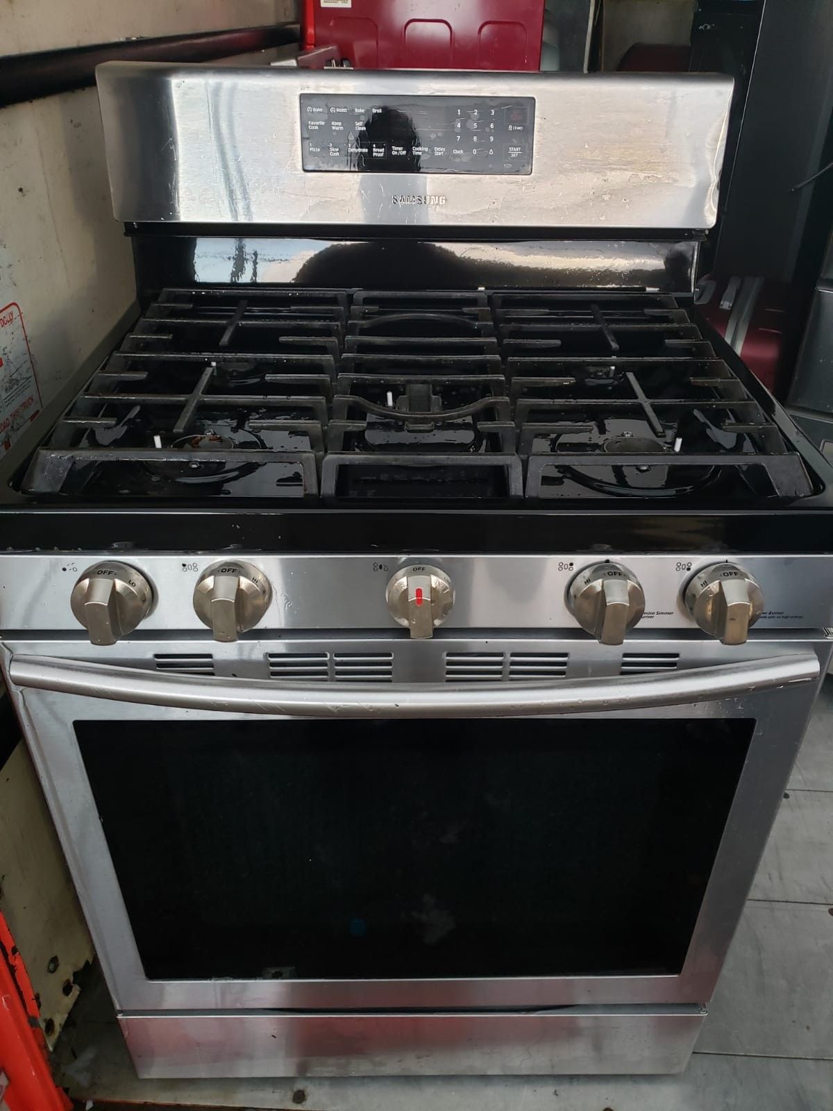 Gas stove