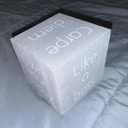 Motivational text block decor