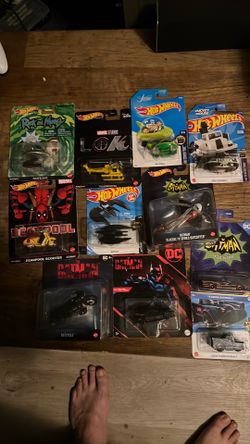 Got some hotwheels need cash ask for prices