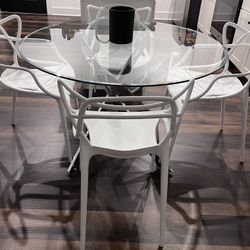 Dinning Room 48 Inch Round Glass Table And Modern Chairs