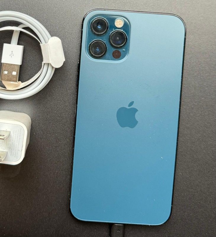 iPhone.. 12 Pro , Únlocked for all Company Carrier , Excellent Condition Like New
