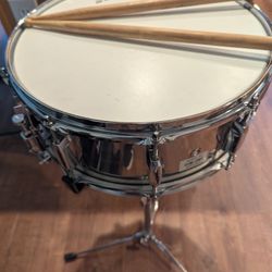 Pearl 14" x 6" Steel Shell Snare Drum with Stand Cover & Padded Roller/Carrying Case