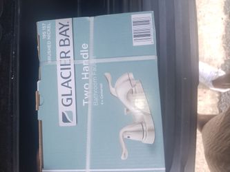 (4) glacier Bay faucets brushed nickel