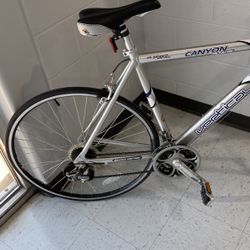 26” MENS Canyon Vertical 21 Speed Aluminum Bike