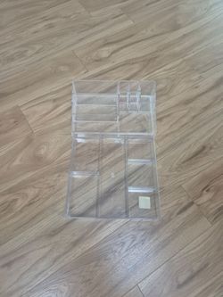 Acrylic organizer