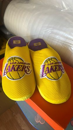 Men’s Sz L LAKERS SLIPPERS
