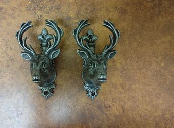 2 Deer Wall Hooks