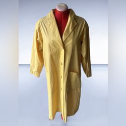 Albert Nipon Saks Fifth Ave coat Collection Vintage Size 4 Rare Yellow. 
