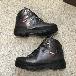 Size 9.5 ~ timberland x supreme boots for Sale in Mount Pleasant