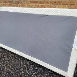 Boxsprings Saatva Twin XL ( 3 available )