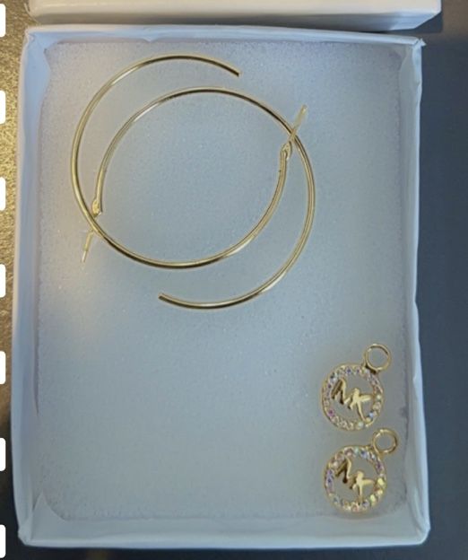 Very Pretty Hoops