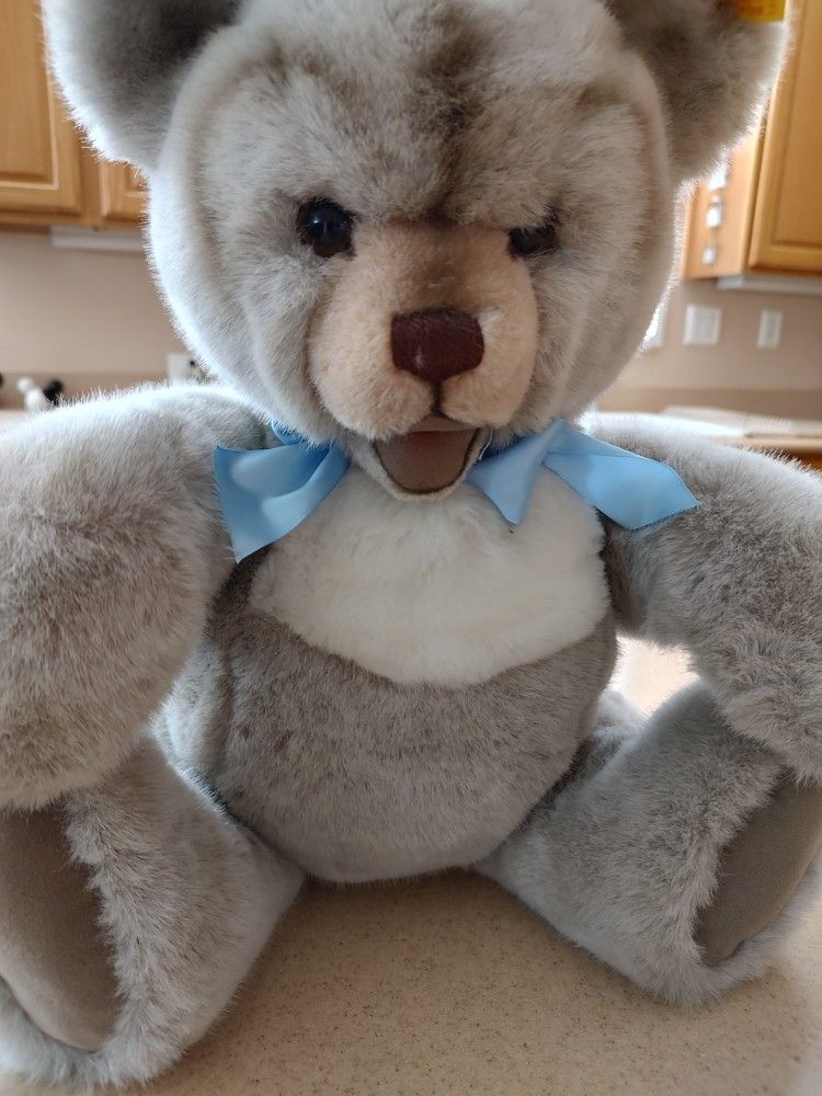 Steiff Bear