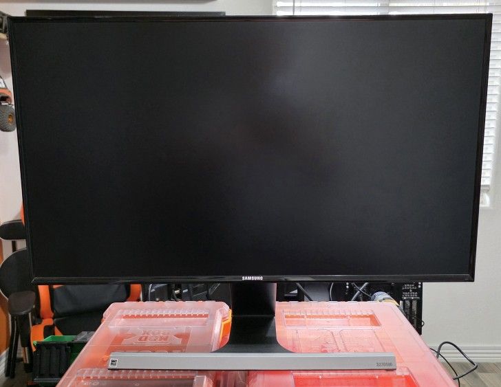 Samsung 27 Inch Monitor 