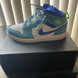 Jordan 1 Mid