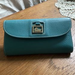 Dooney Bourke Wallet
