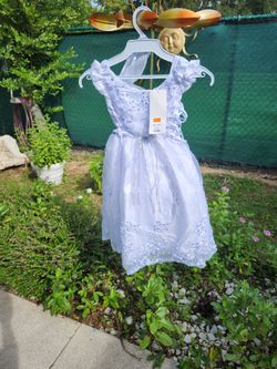 Beautiful Brand New Girls Christening And Or Flower Girl Dress