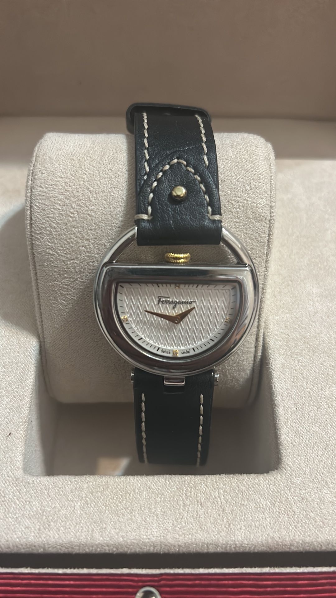 salvatore ferragamo watch