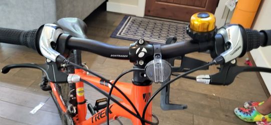Raise handlebars on trek tapered bike